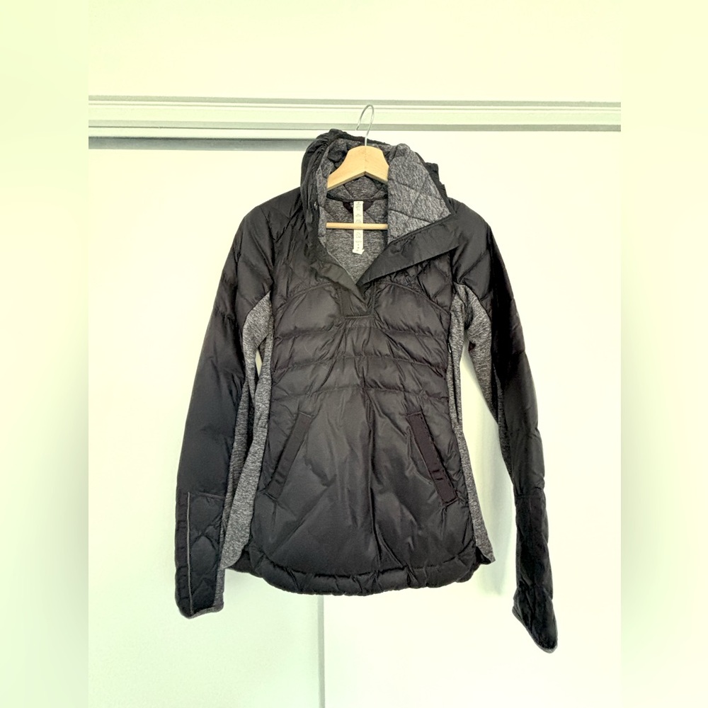 Lululemon Athletica Black and Gray Puffer Jacket